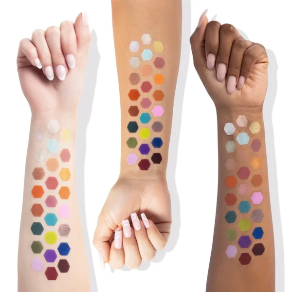 LUIS TORRES PALETA DE SOMBRAS OVERDRESSED VOL. 2 SAMPLES LUIS TORRES PALETA DE SOMBRAS OVERDRESSED VOL. 2